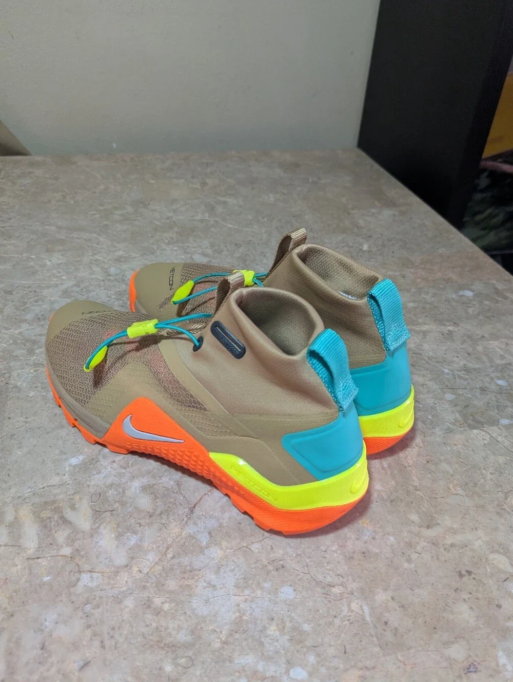 Nike Metco X SF BEECHTRRE Cross Training Tan Orange #BQ3123-283 Men's Size 10.5